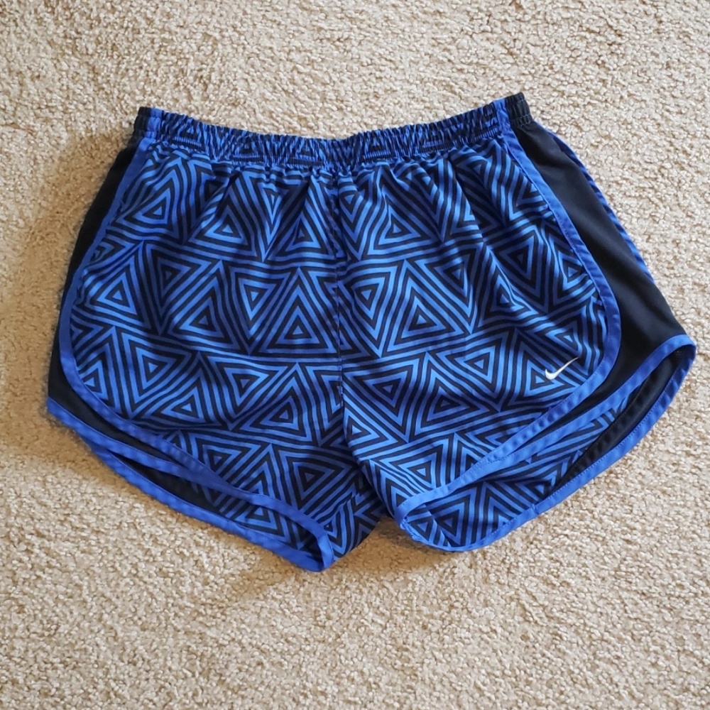 Women Nike Shorts - MD